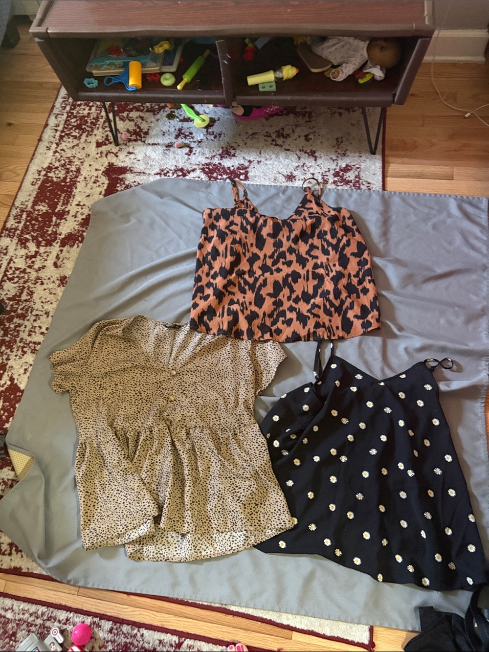3 Animal Print V-Neck Blouses - Beige & Rust Leopard - Picture 5 of 5